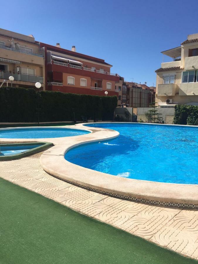 Isla Verde Apartment Torrevieja Kültér fotó